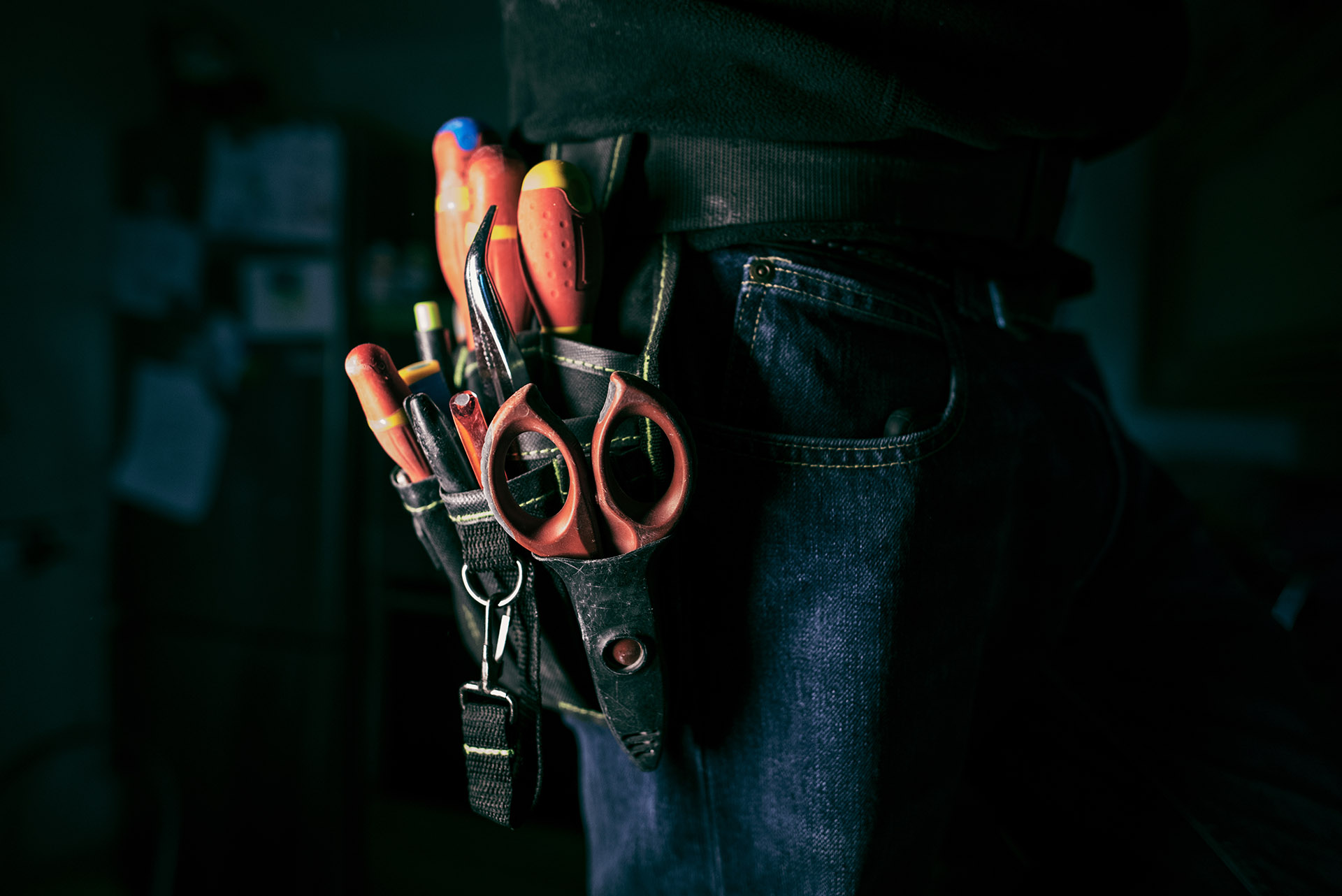 Electrician wearing a tool belt
